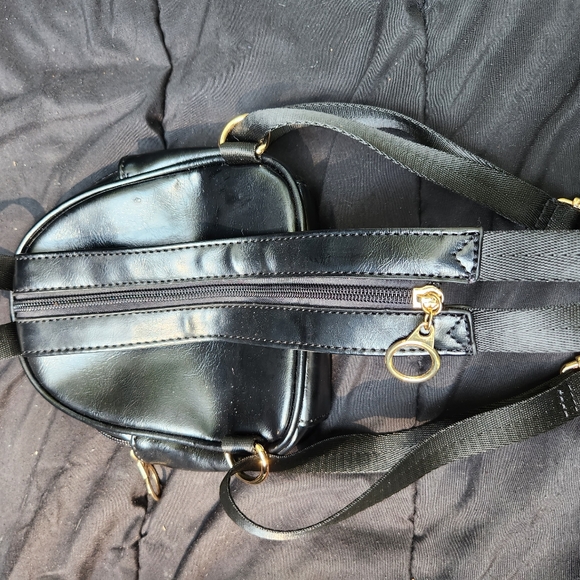 Mini Zebra Backpack - Picture 4 of 4